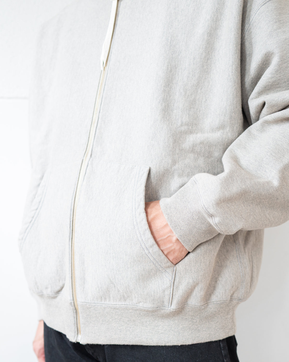 ESSENTIAL ZIP SWEAT PARKA