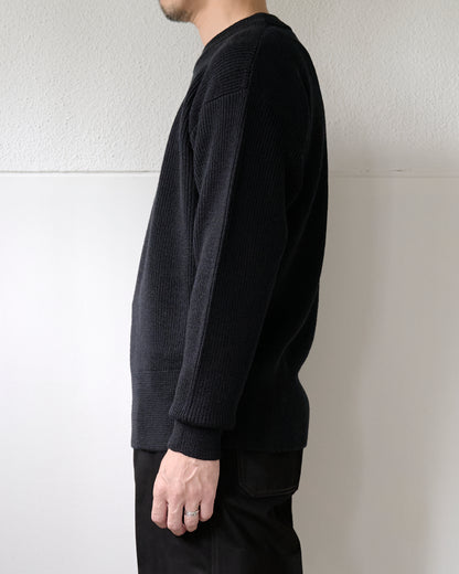 BOXY ROUND NECK SWEATER