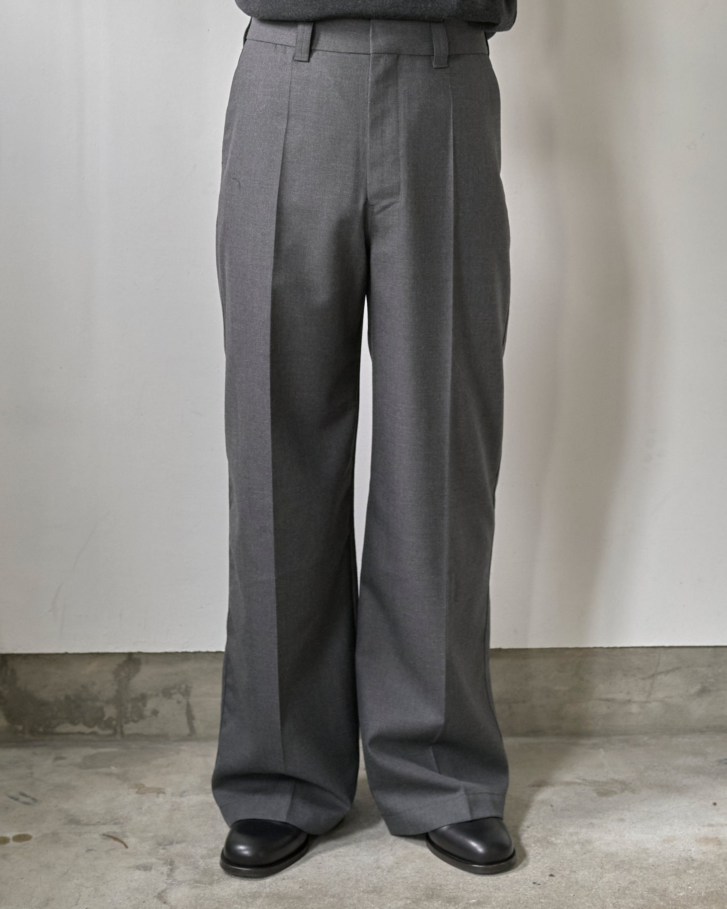 STRAIGHT TAILORED PANTS