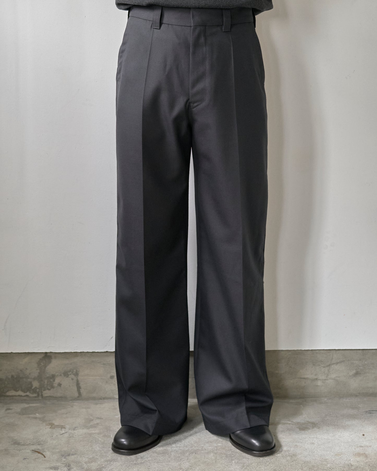 STRAIGHT TAILORED PANTS