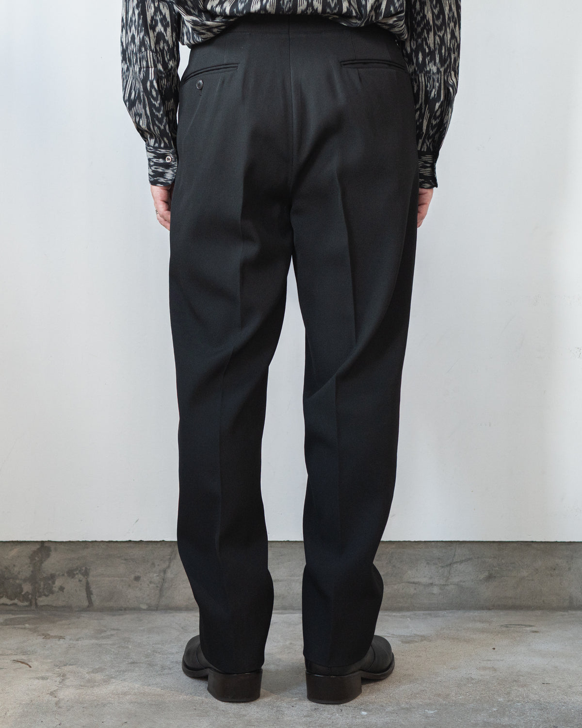 AARON BLACK GABARDINE TROUSERS