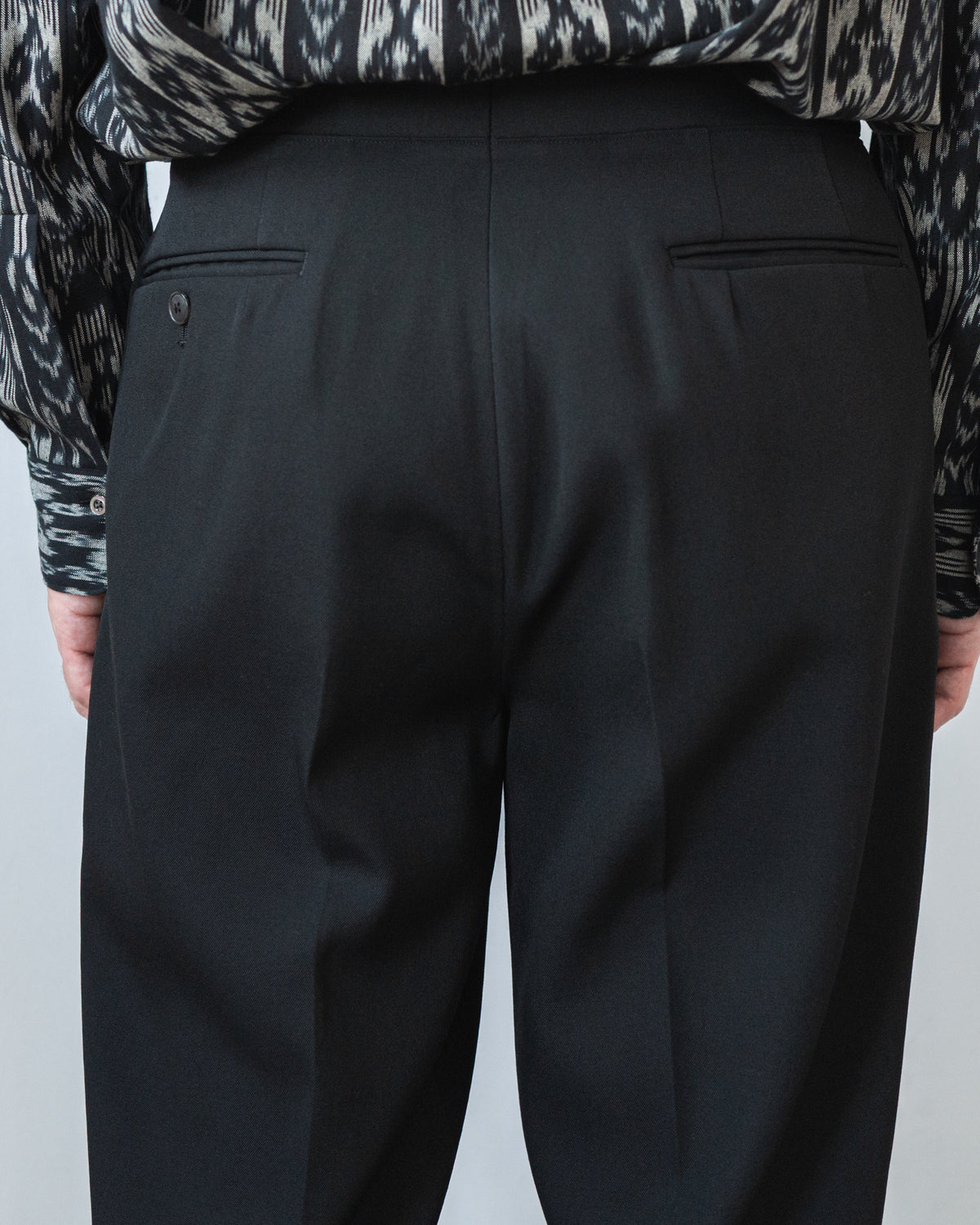 AARON BLACK GABARDINE TROUSERS