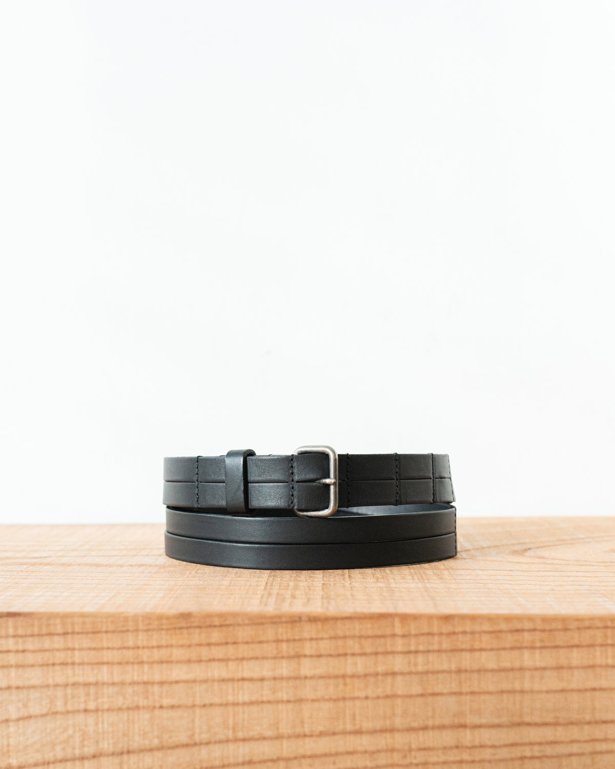 SEYA x ISAAC REINA CHASEN BELT / OIL LEATHER