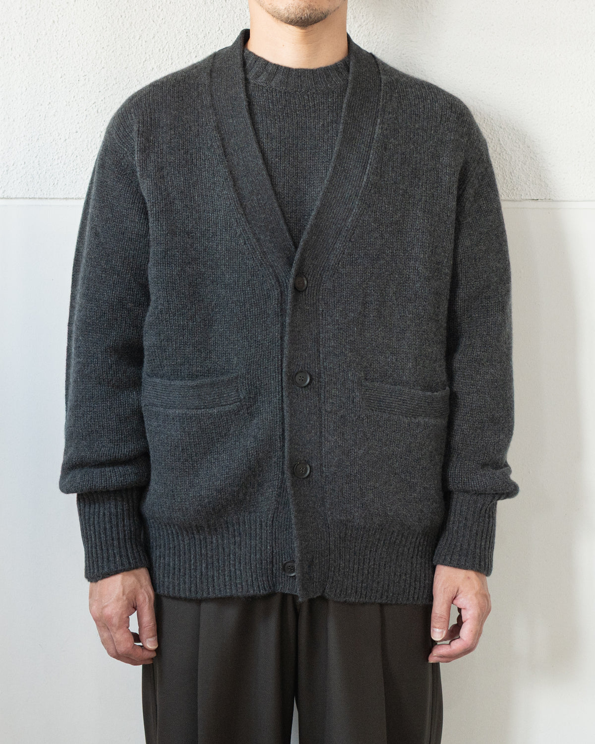 LOW GAUGE CARDIGAN IN BABY CASHMERE