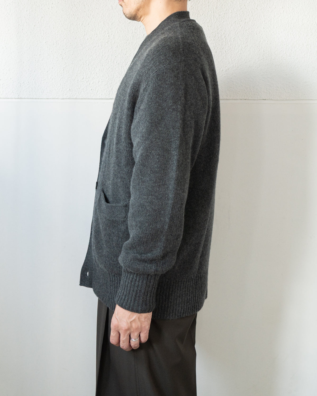 LOW GAUGE CARDIGAN IN BABY CASHMERE