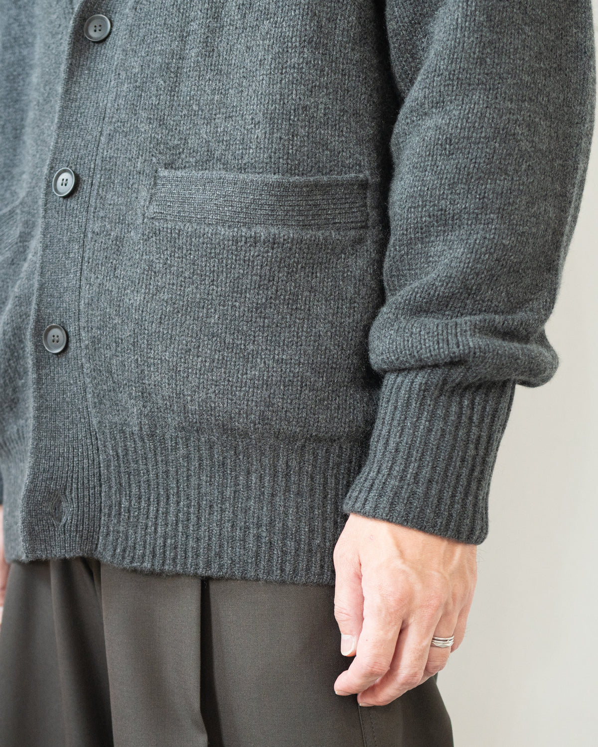 LOW GAUGE CARDIGAN IN BABY CASHMERE