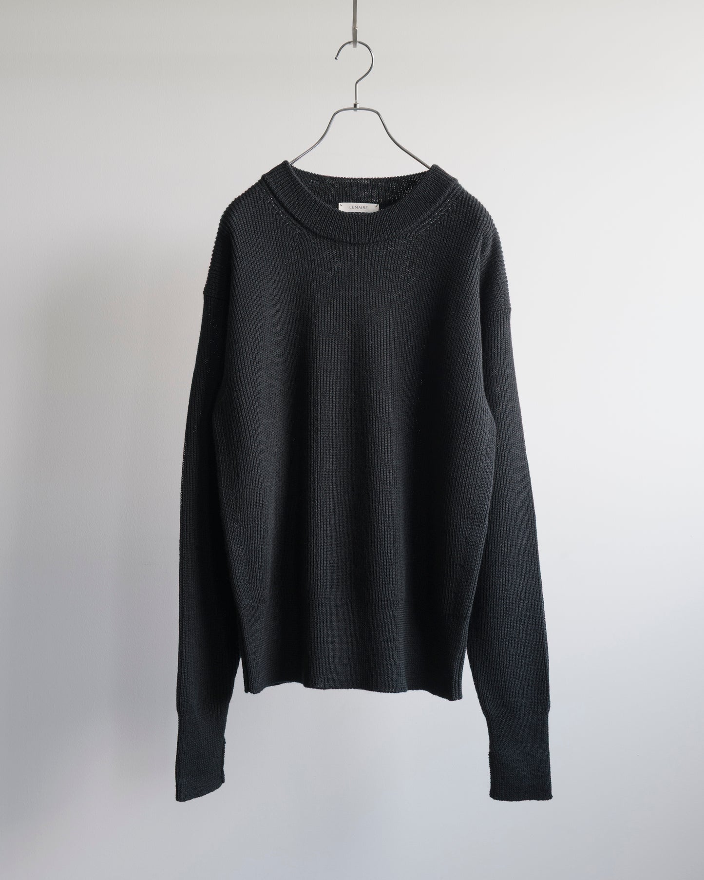 BOXY ROUND NECK SWEATER
