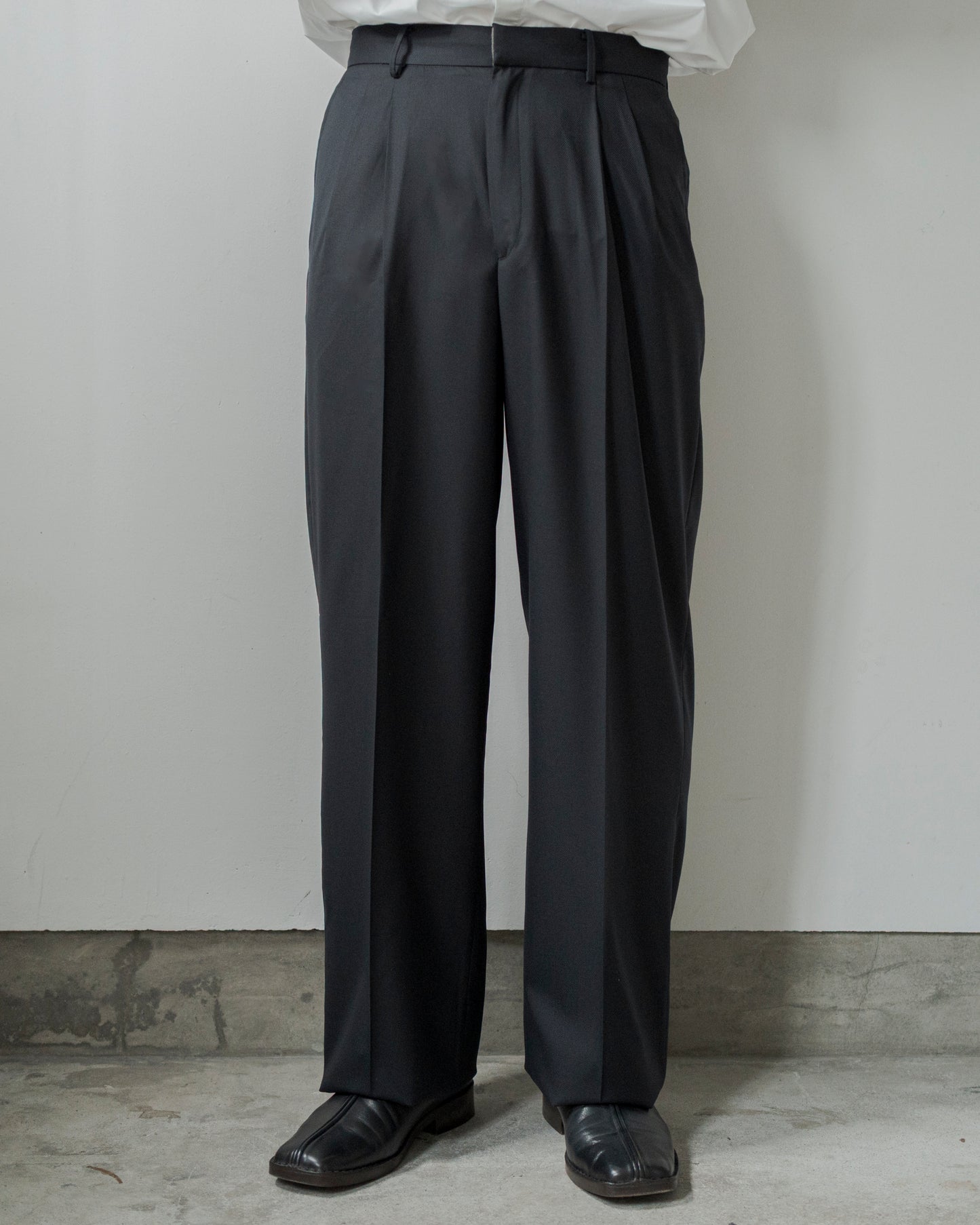 TRAVEL PANTS