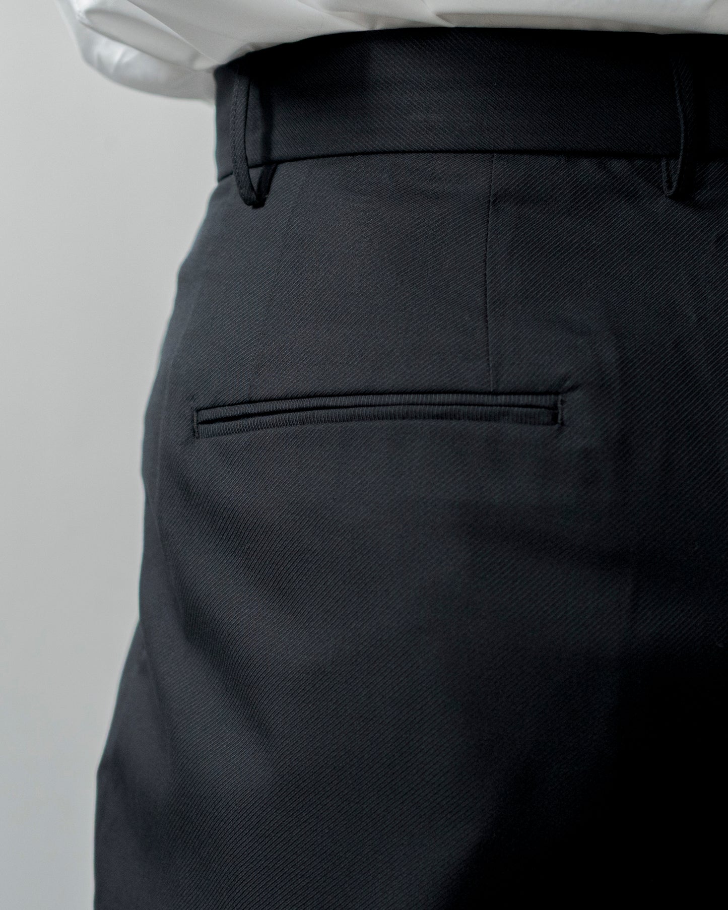 TRAVEL PANTS