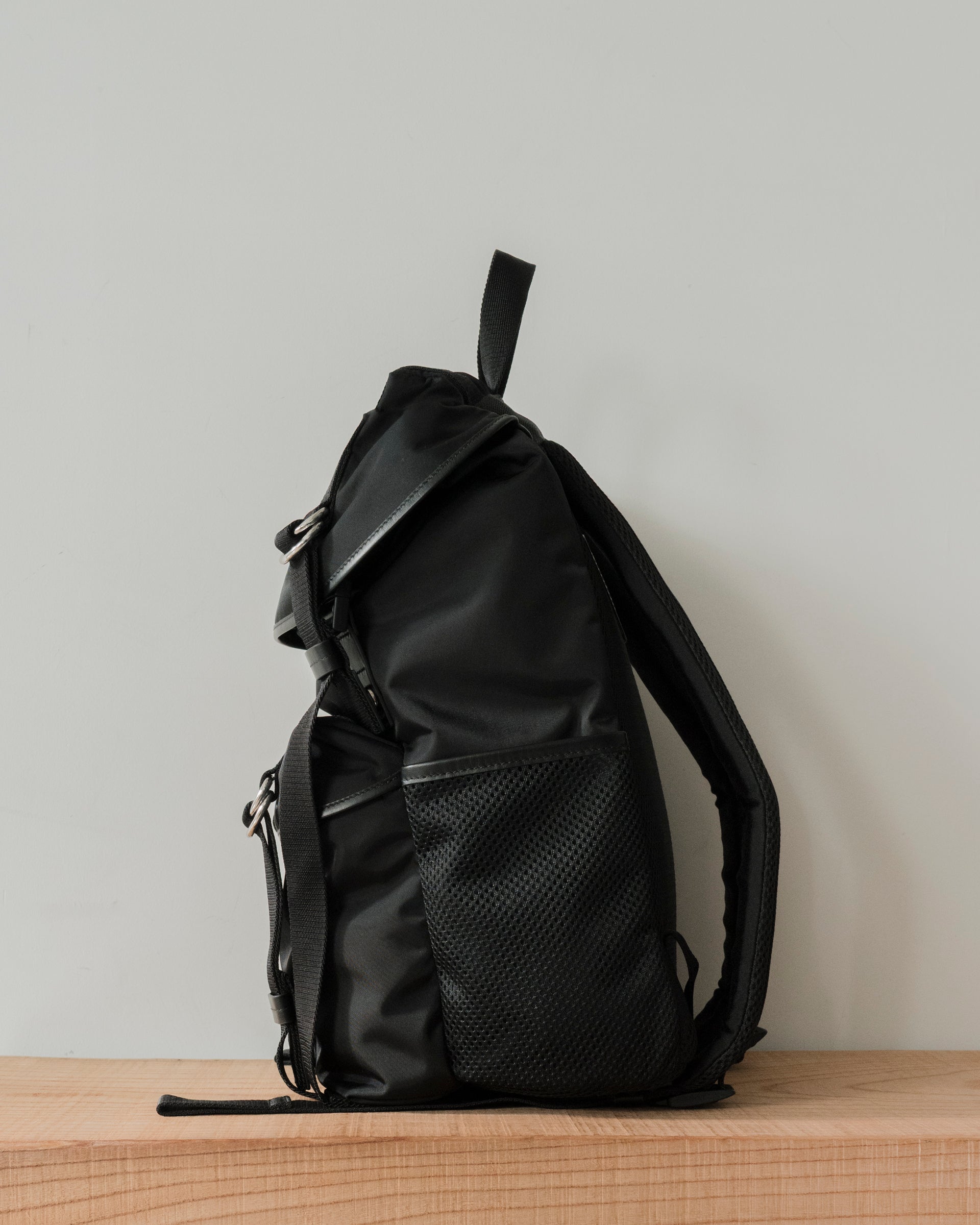 HIGH TECH MEDIUM BACKPACK – STORE N