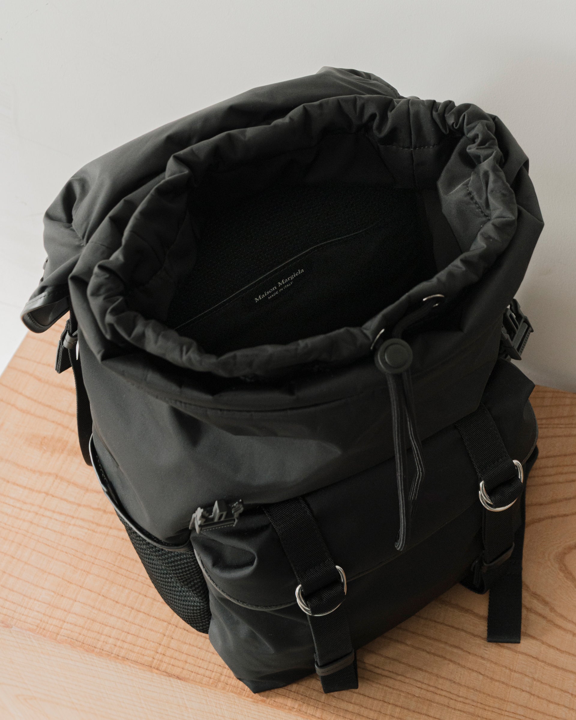 HIGH TECH MEDIUM BACKPACK – STORE N