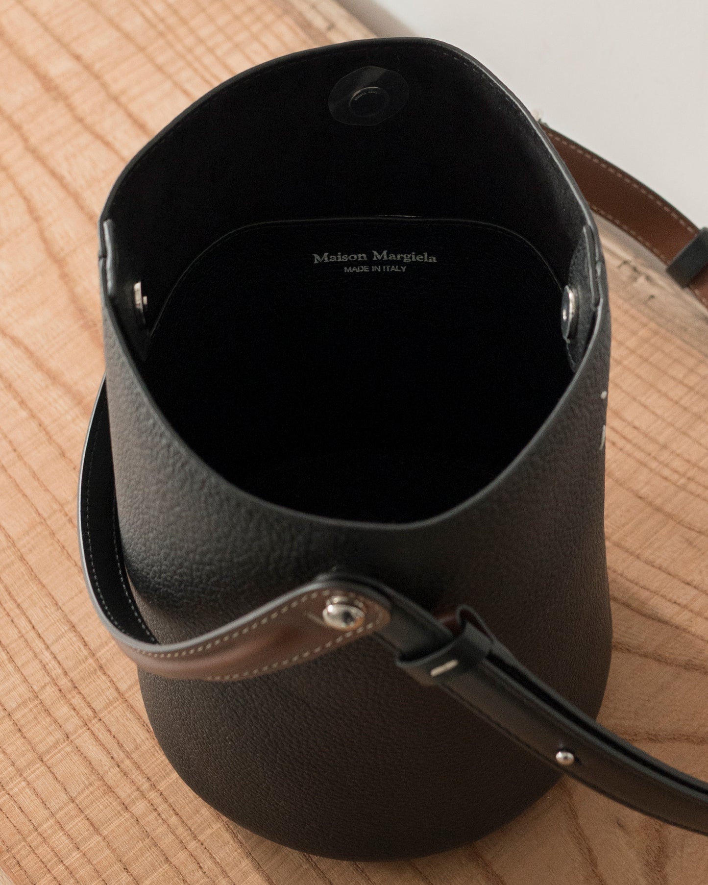 DRESS-AGE SHOULDER BAG