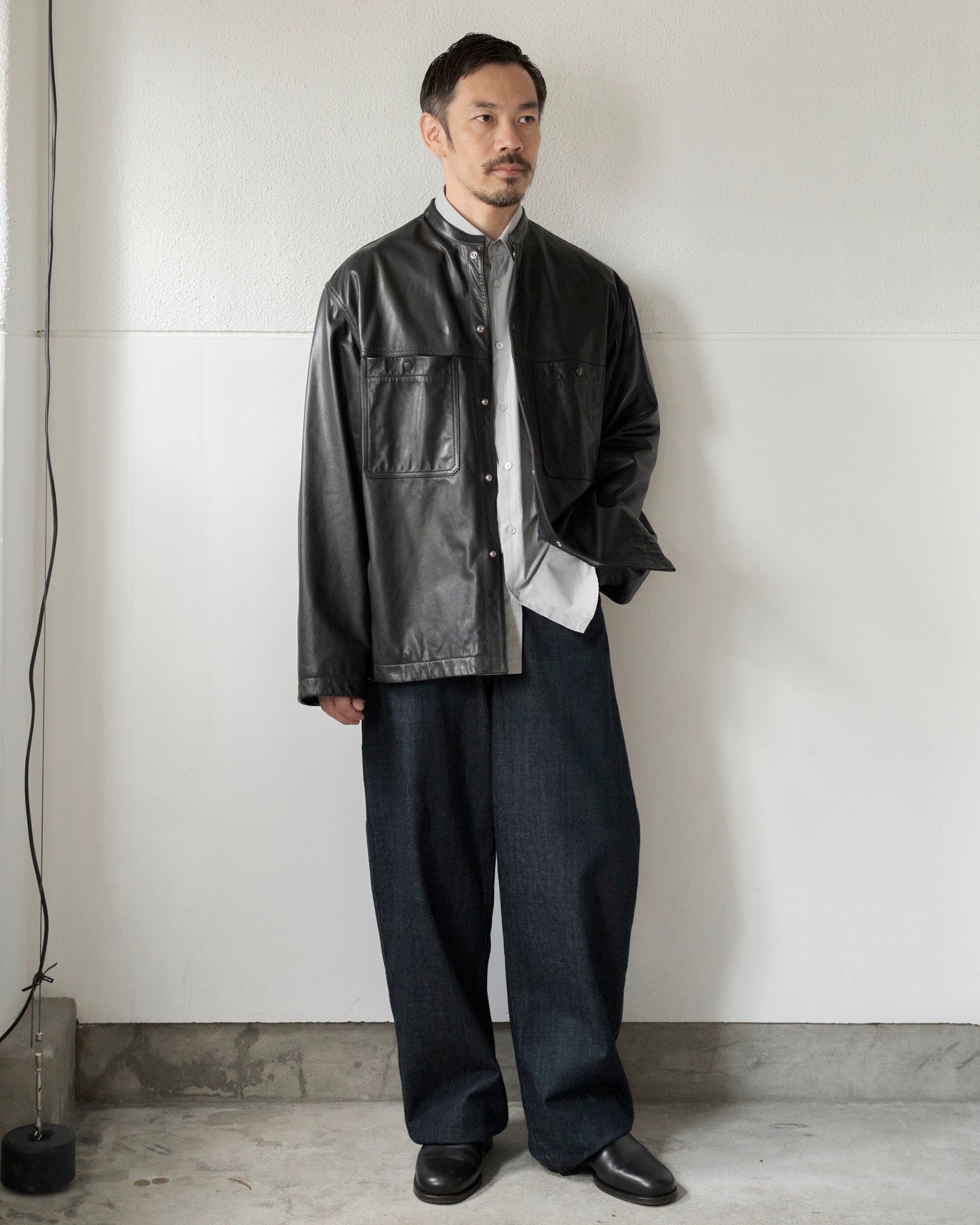 LEATHER COLLARSTAND OVERSHIRT