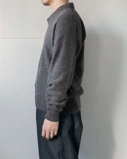 BOXY V NECK SWEATER