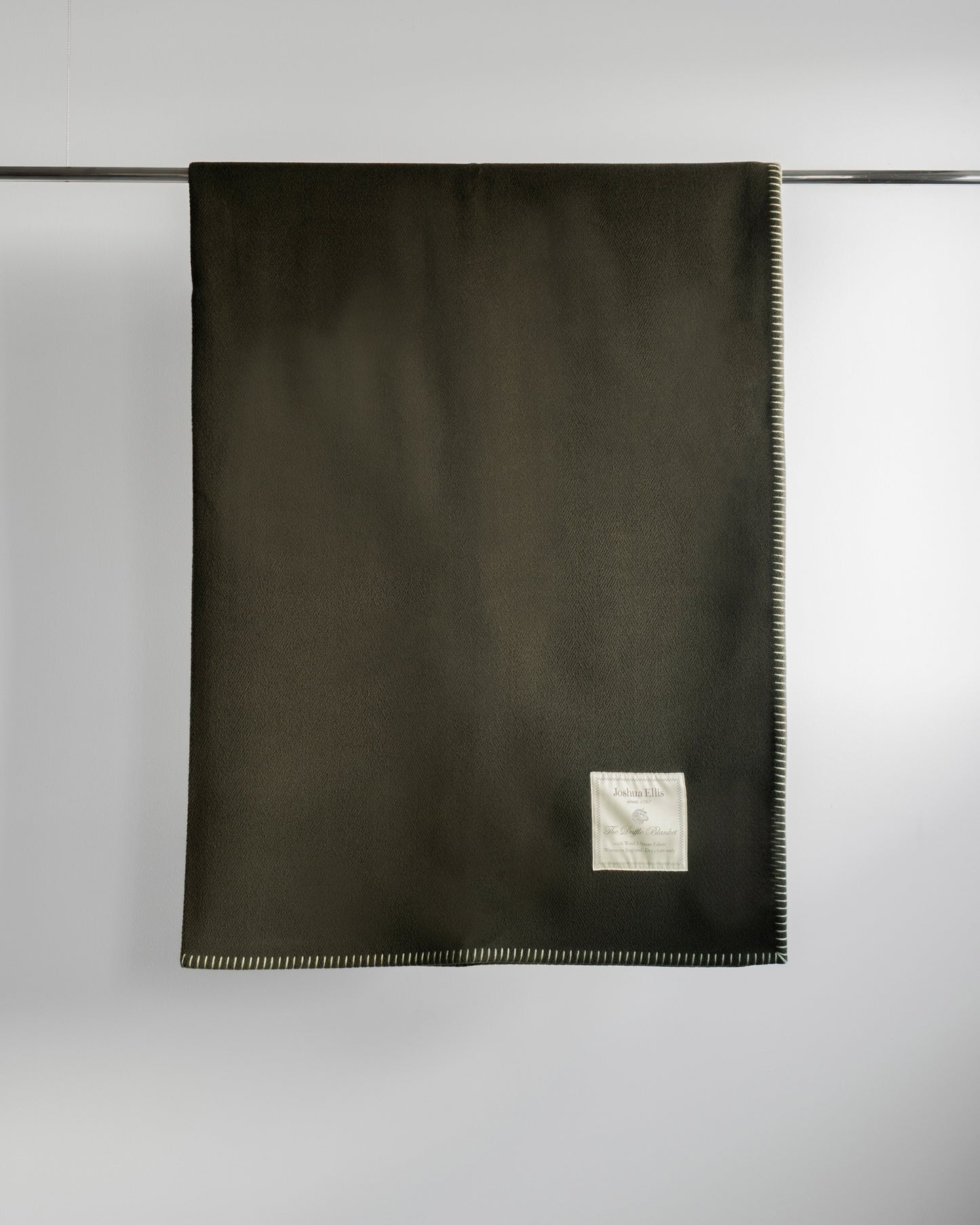 WOOL HERRINGBONE DUFFLE BLANKET