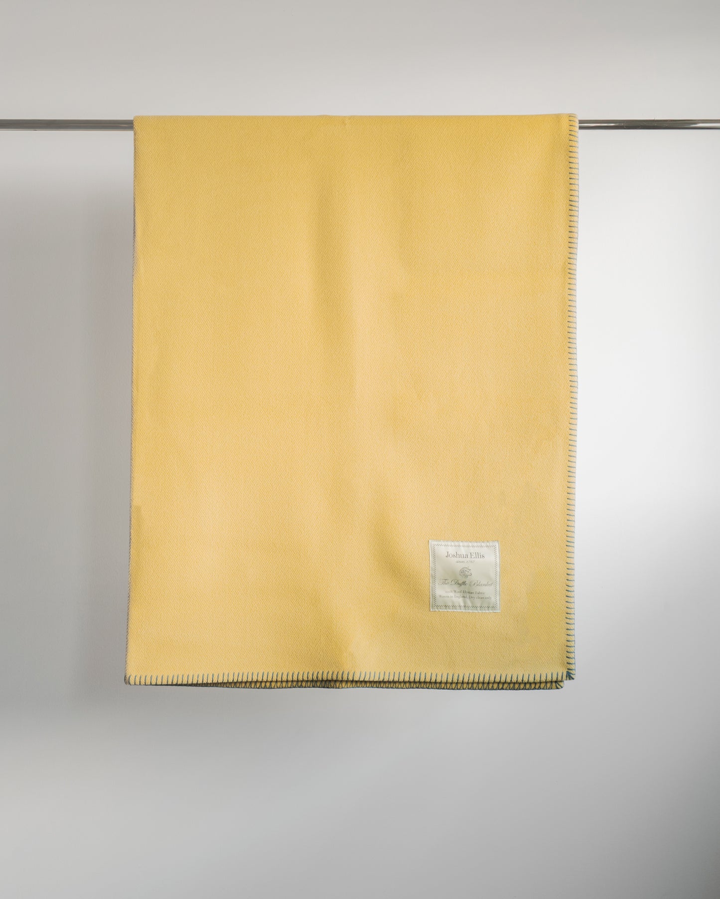 WOOL HERRINGBONE DUFFLE BLANKET