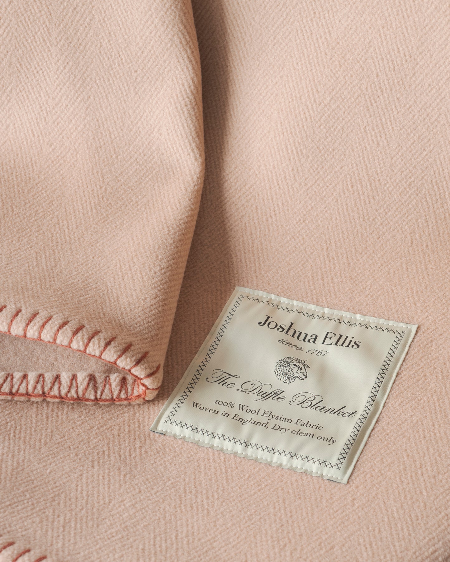 WOOL HERRINGBONE DUFFLE BLANKET