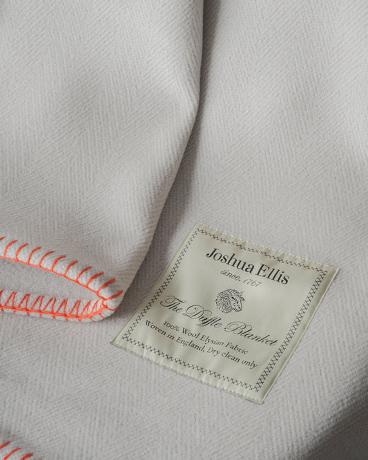 WOOL HERRINGBONE DUFFLE BLANKET
