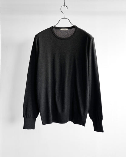 CREW NECK SWEATER