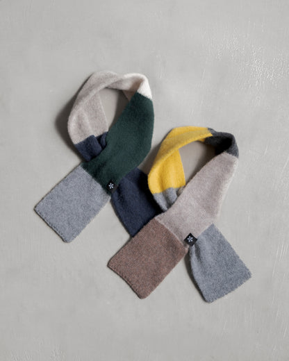 RAMBLING BRUSHED WOOL SCARF