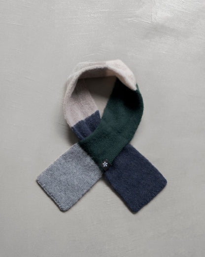 RAMBLING BRUSHED WOOL SCARF