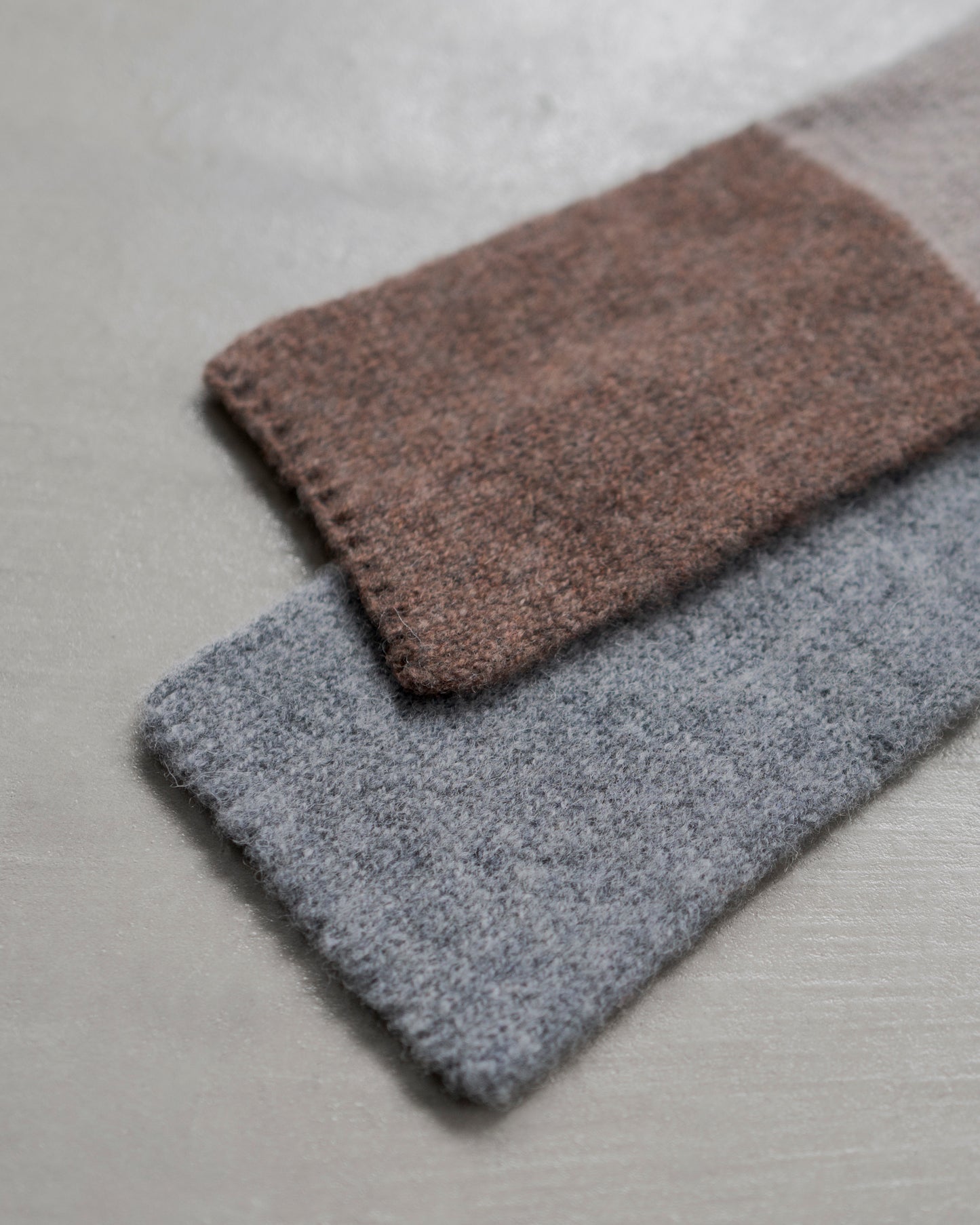 RAMBLING BRUSHED WOOL SCARF